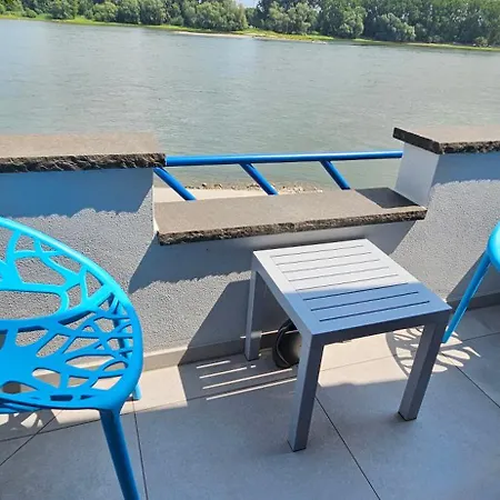 Ihr Ausblick - Charmantes In Rheinlage - Rheinperle *