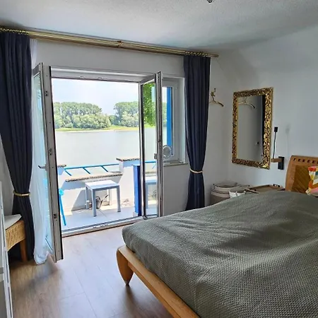 Ihr Ausblick - Charmantes In Rheinlage - Rheinperle * Wesseling