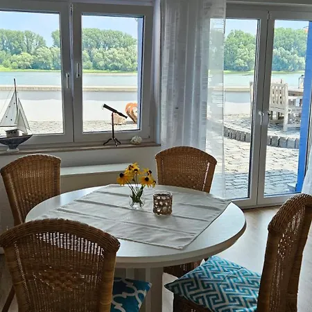 Ihr Ausblick - Charmantes In Rheinlage - Rheinperle