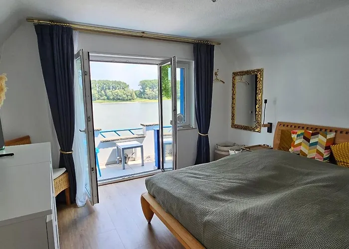 Ihr Ausblick - Charmantes In Rheinlage - Rheinperle * Wesseling